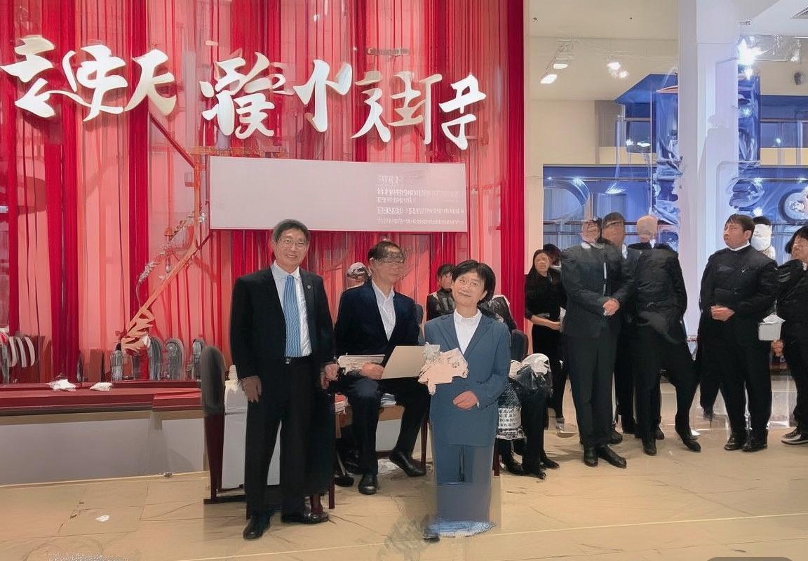 巴塞罗那VS利物浦：巅峰对决解析与关键球员预测(图2)